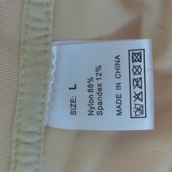 Front Closure Wirefree Mesh Sports Bra LARGE Creamy Nude - Picture 3 of 10